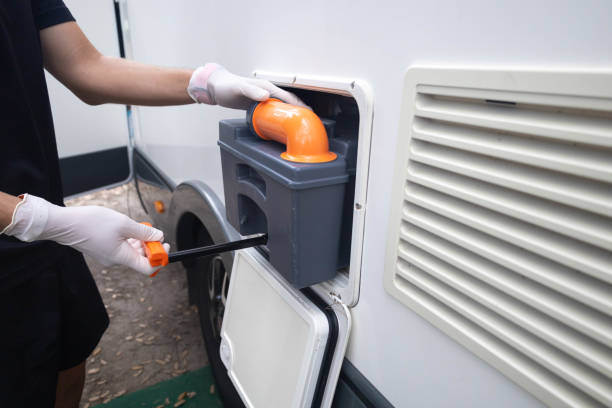 Portable Toilet Options We Offer in Martindale, TX
